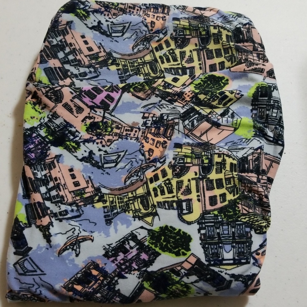 NWT TC LuLaRoe Leggings - LOWEST I CAN GO!